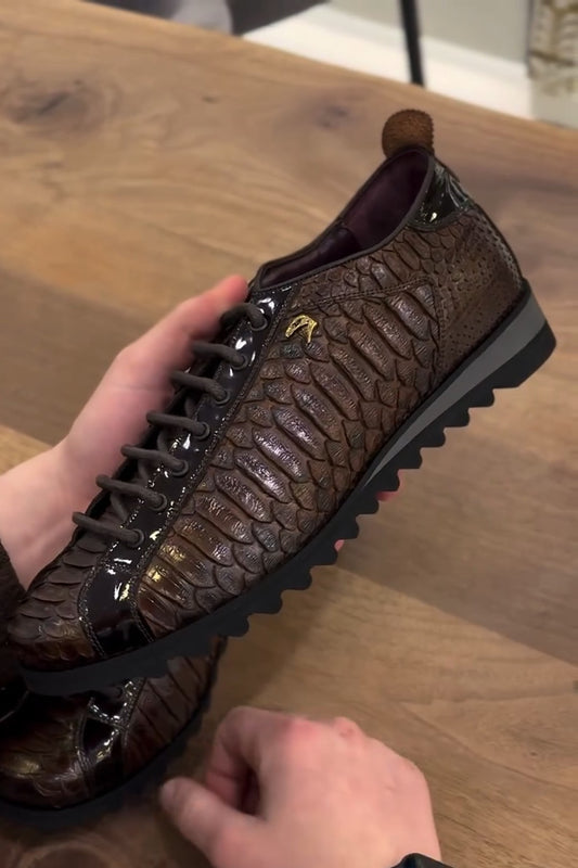 Premium Handmade Croc-Embossed Leather Lace-Up Shoes with Cushioned Sole