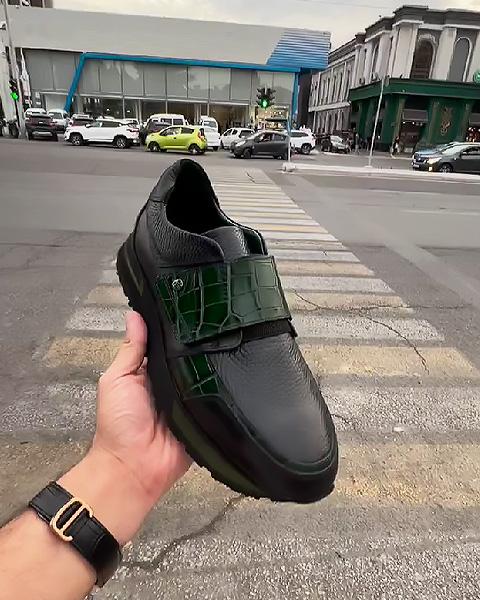 Velcro Men's Sports Shoes