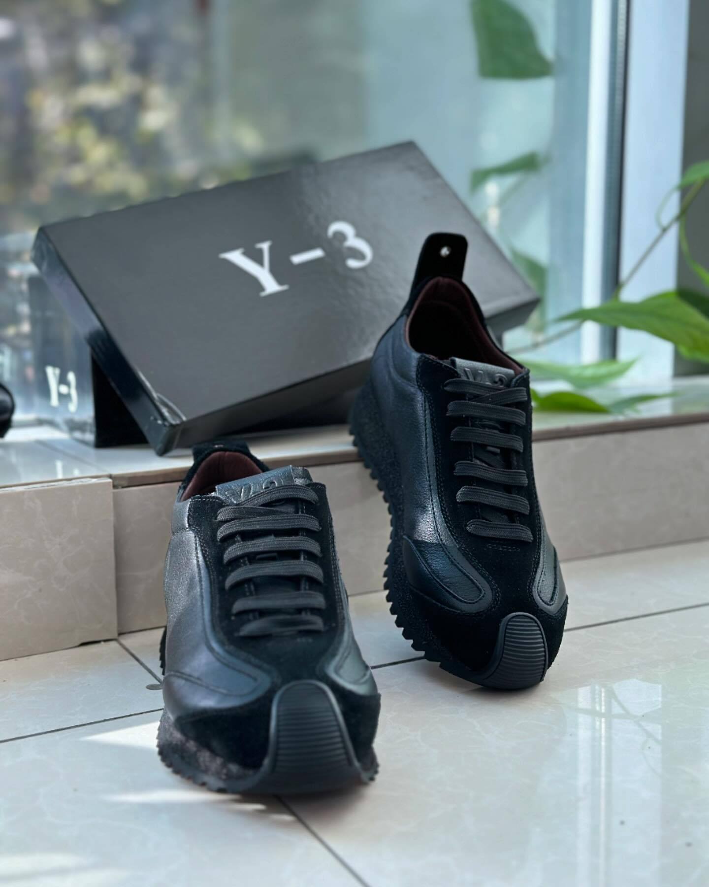 Trendy Leather Lace-Up Soft-Soled Sneakers