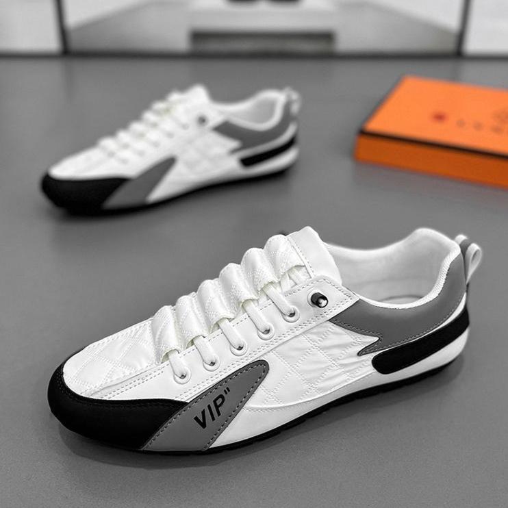 New Men's Fashion Breathable Flat Slip-On Casual Sports Shoes