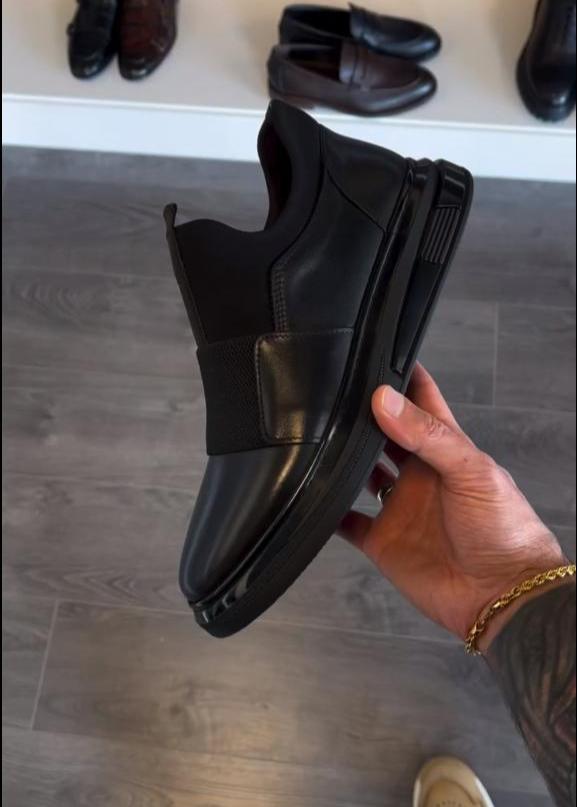 Men's Laceless Elastic Slip-On Casual Shoes