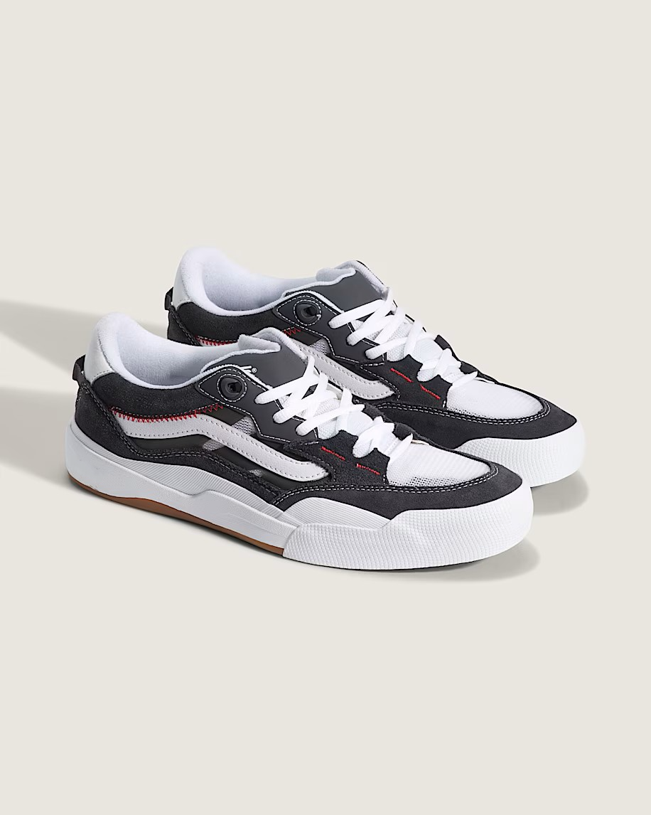 Men’s Low-Top Skate Sneakers with Durable Grip Sole