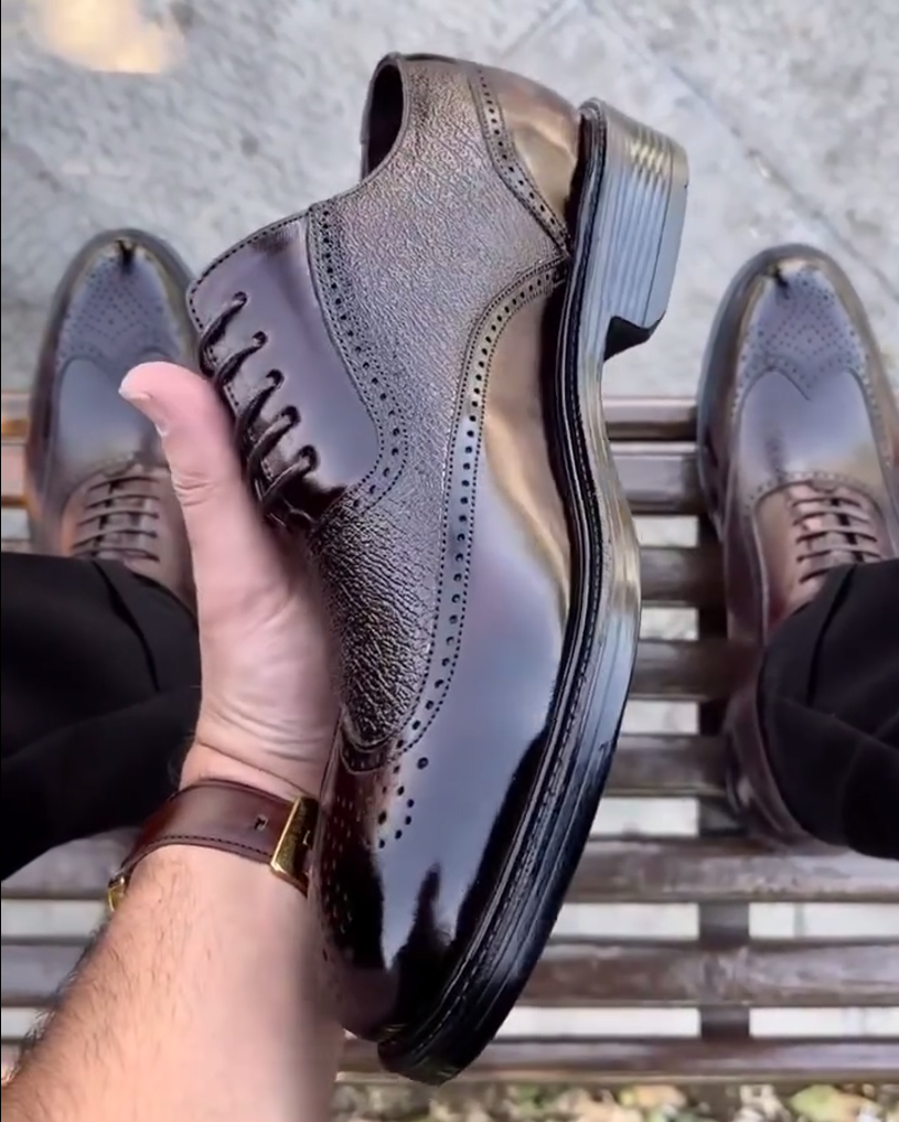 Men's Classic Handmade Retro Pattern Lace-Up Leather Shoes