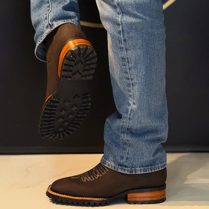 Men's Embroidered Slip-on Chelsea Boots