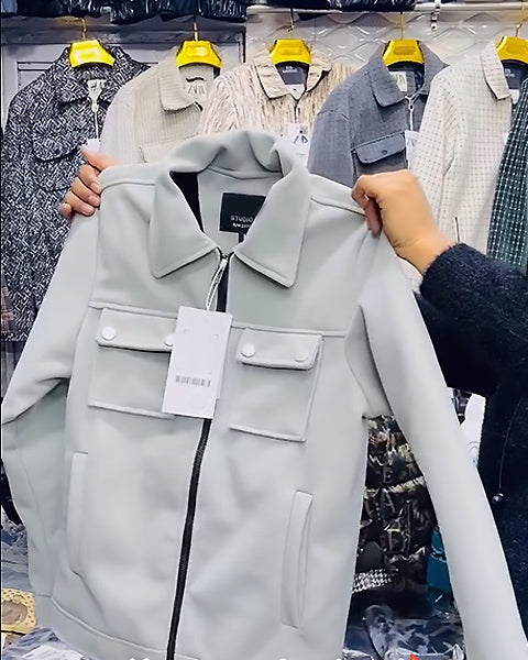 Stylish Zipper Jacket with Pocket Detail