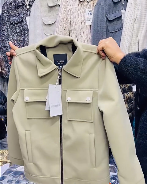 Stylish Zipper Jacket with Pocket Detail