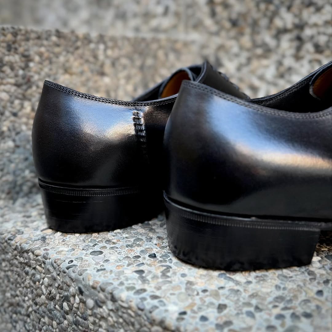 Black Elegance – Handmade Wholecut Formal Shoes for Men