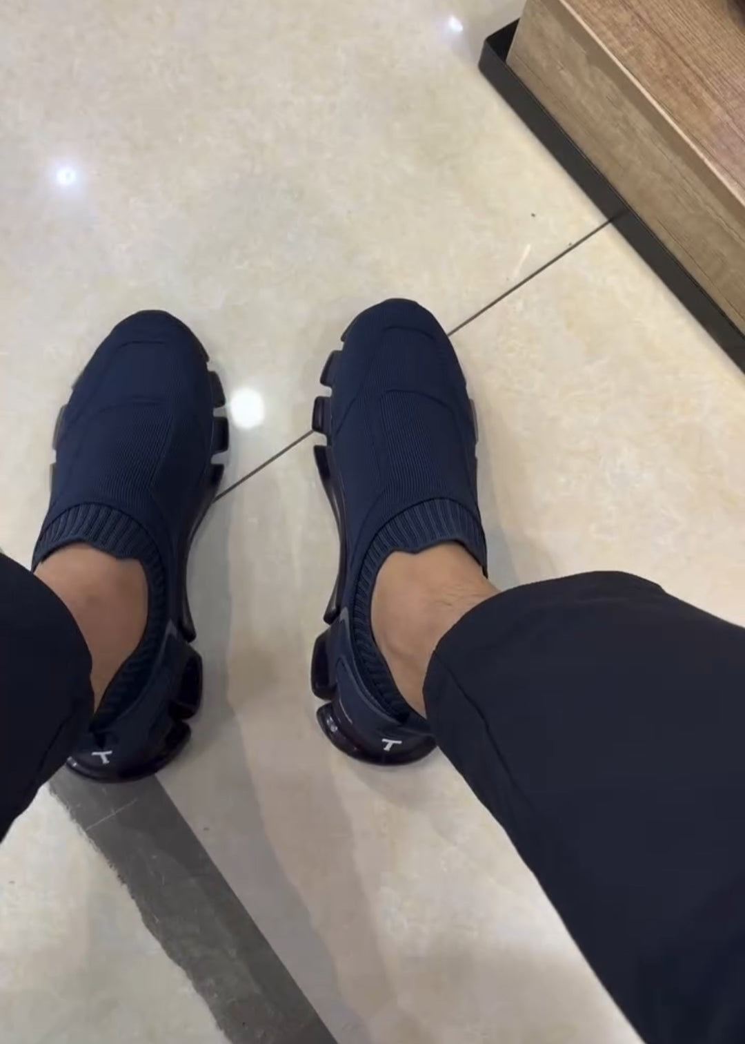 Knitted Slip-on Sports Shoes