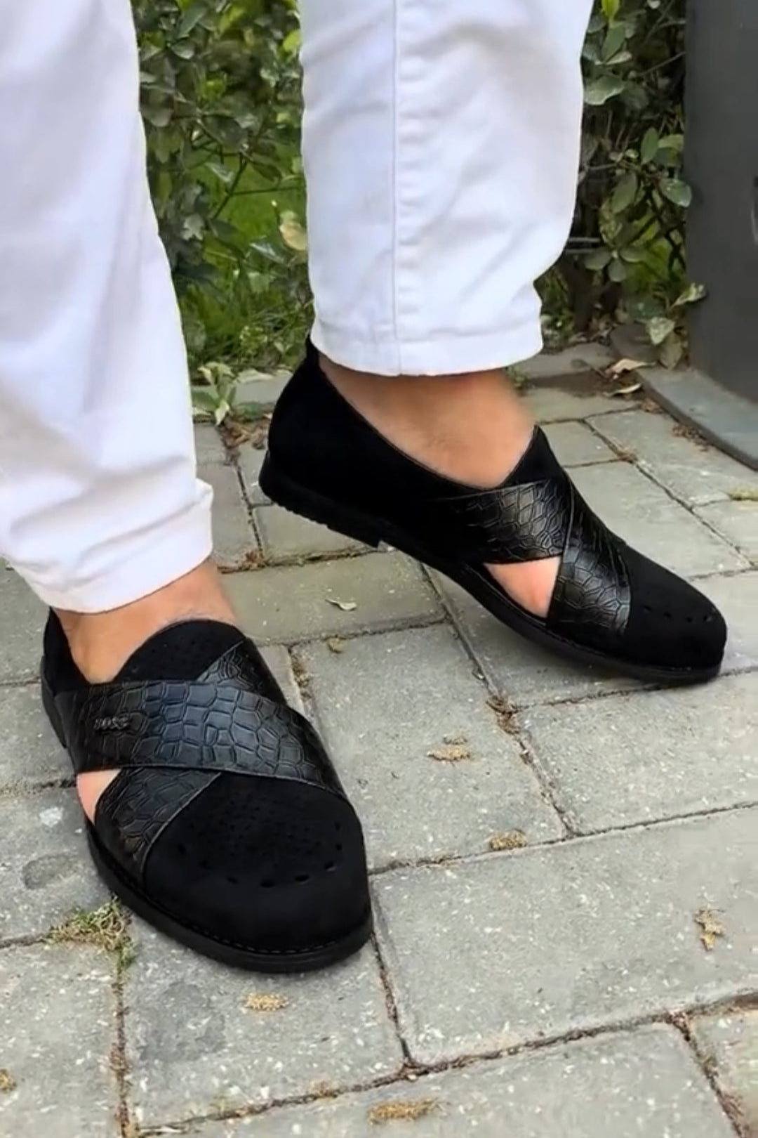 Cross Straps Suede Stitching Slip-on Loafers