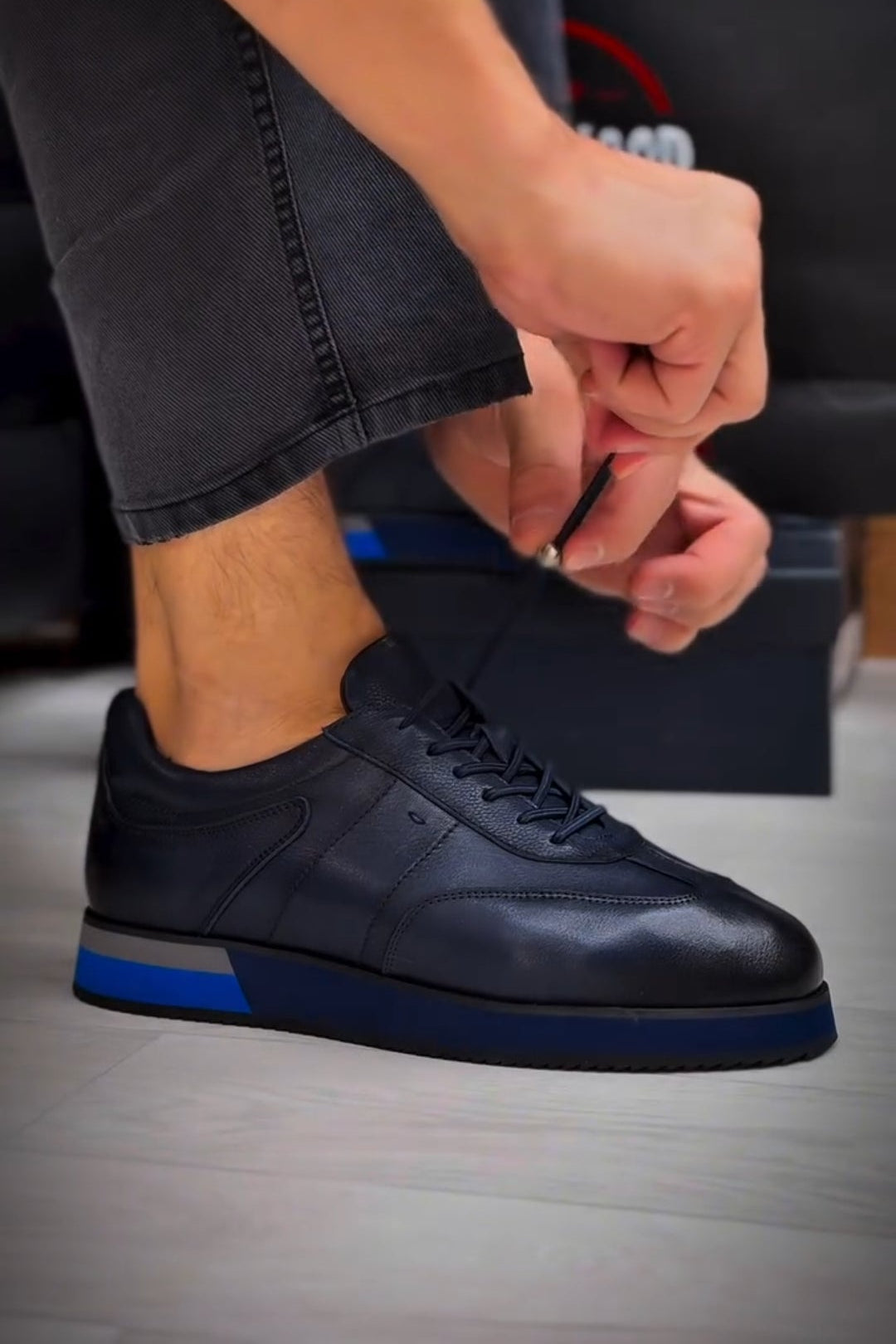 Verno Retro Leather Sneakers