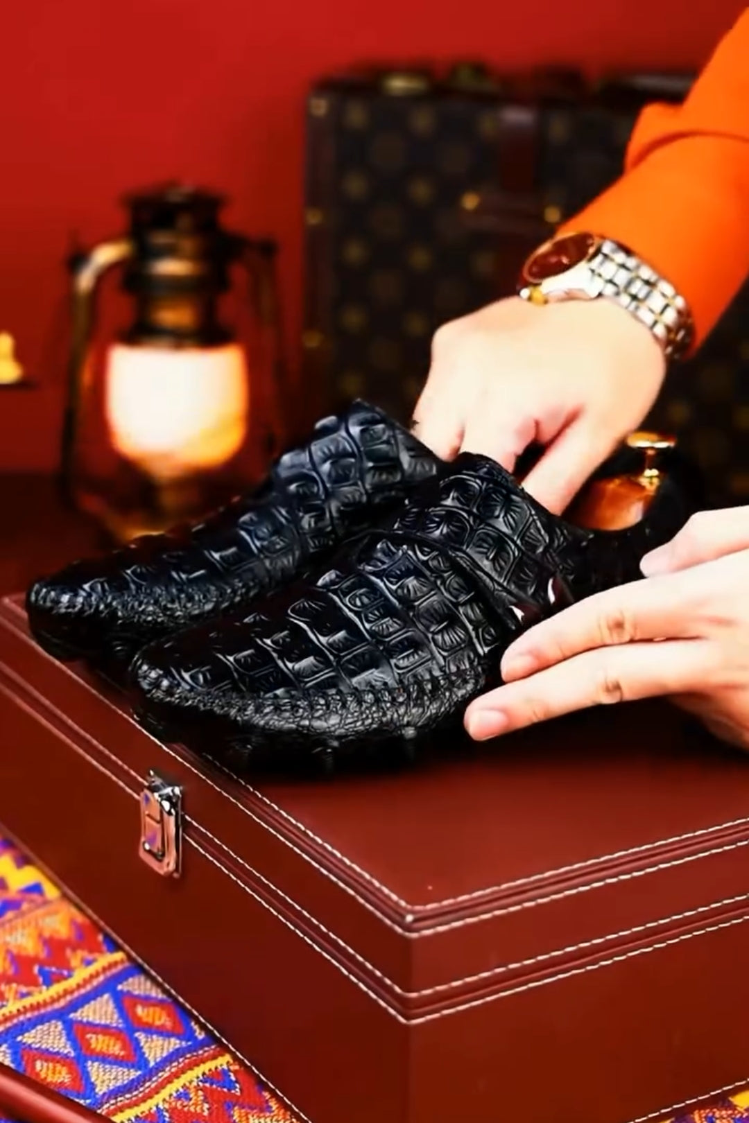 Luxury Black Crocodile Pattern Leather Loafers with Metal Buckle