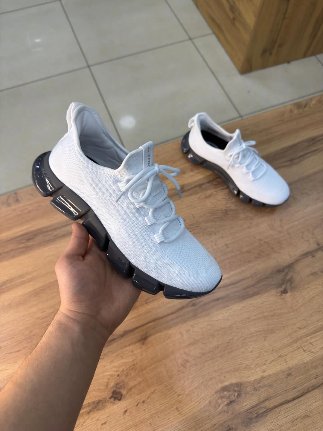 Breathable Waterproof Cushioned Sneakers