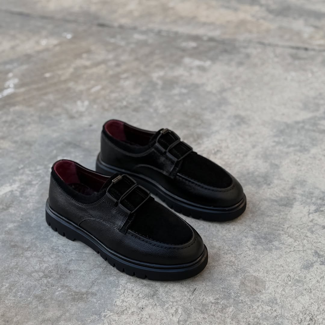 Patchwork Elastic Slip-On Leather Shoes