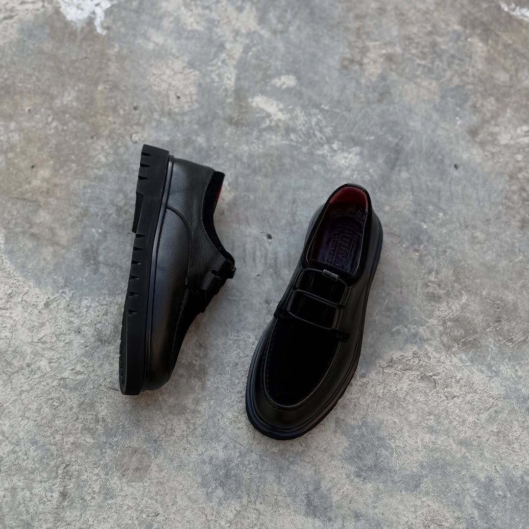 Patchwork Elastic Slip-On Leather Shoes