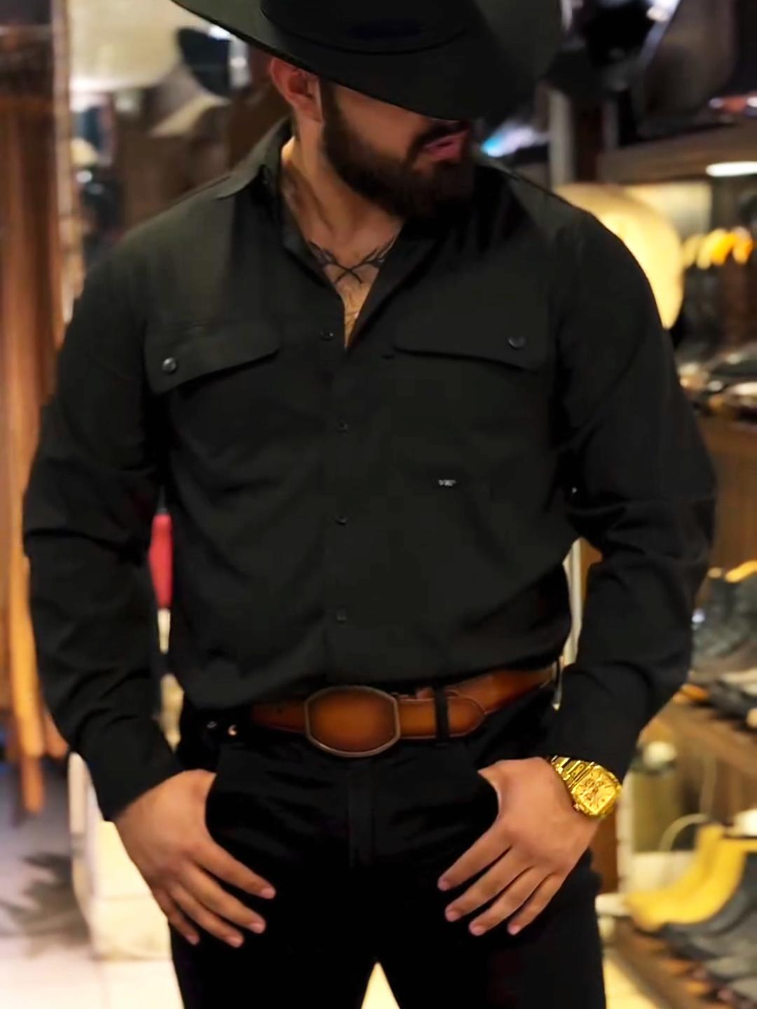 Black Double-Layer Back Yoke High-Stretch Shirt