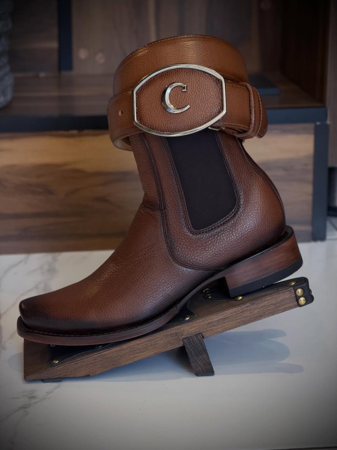 Men’s Ultra-Soft Leather Chelsea Ankle Boots