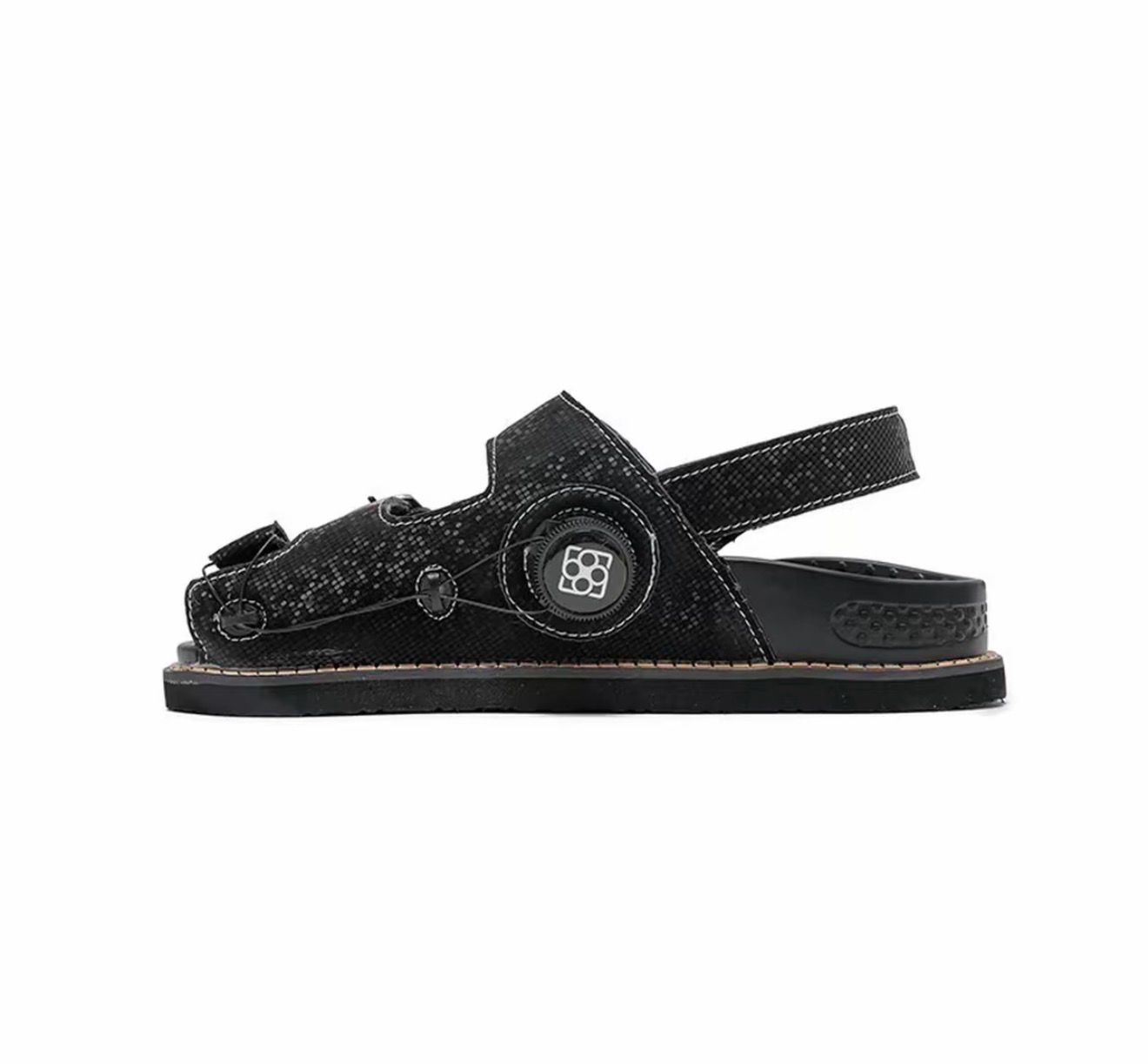 Custom-Made Sandals for Correcting Bunions Protruding Bunions and flat feet