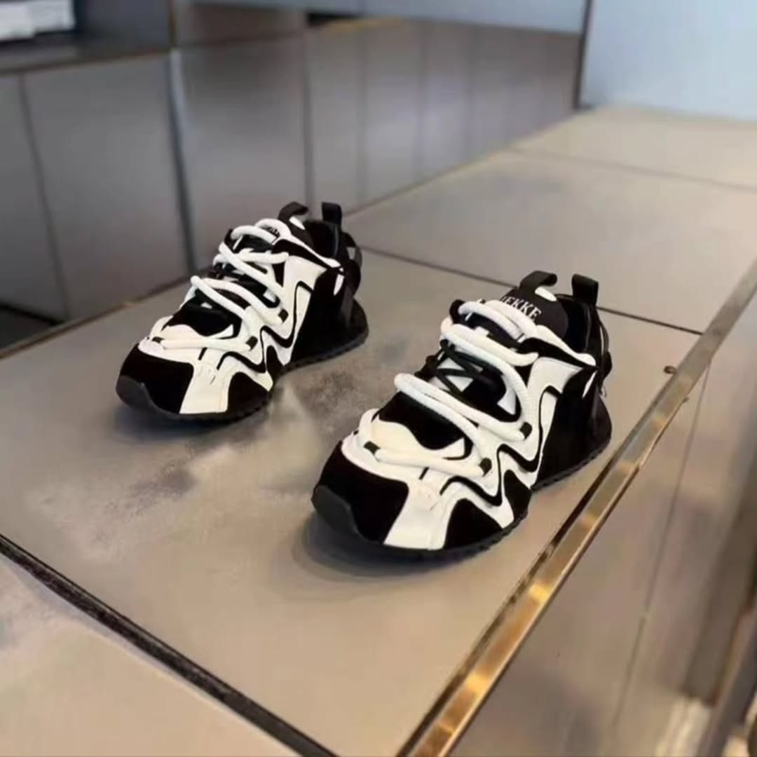 Men’s Low-Top Breathable Skate Sneakers