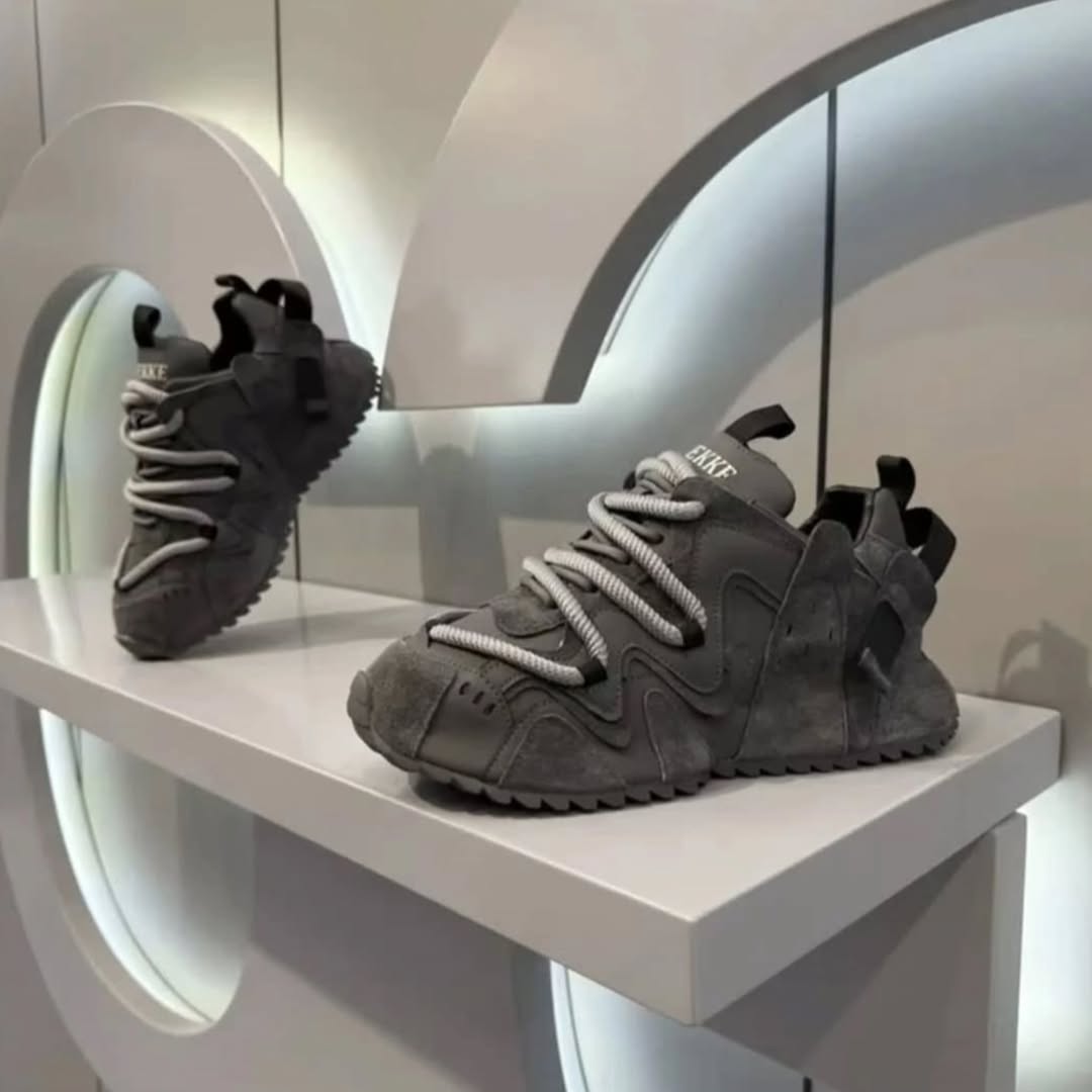 Men’s Low-Top Breathable Skate Sneakers