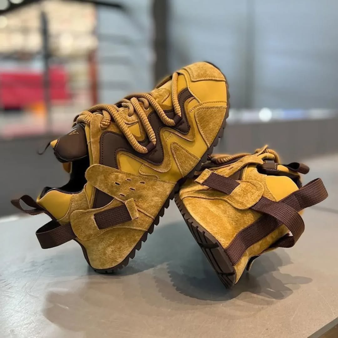 Men’s Low-Top Breathable Skate Sneakers
