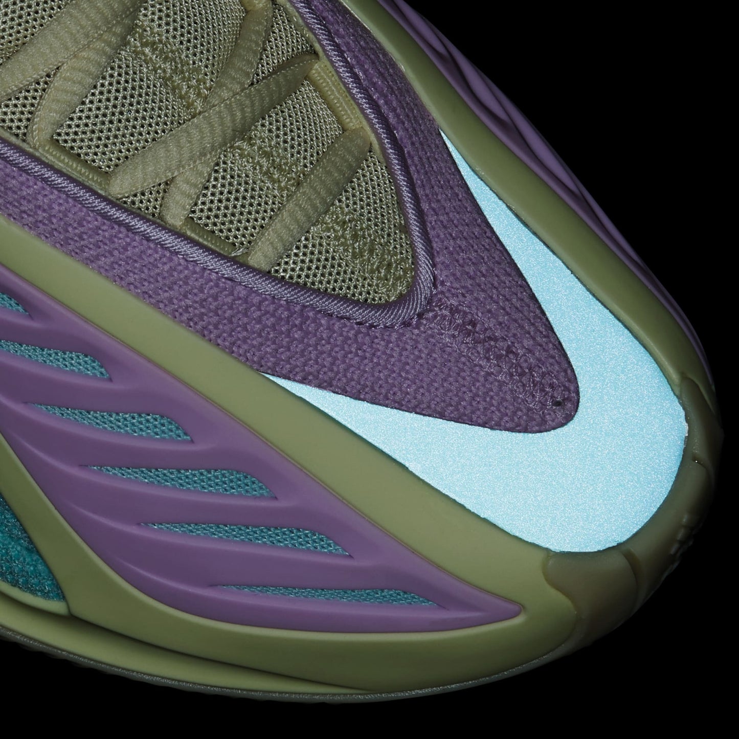 Anthony Youth Basketball Shoes