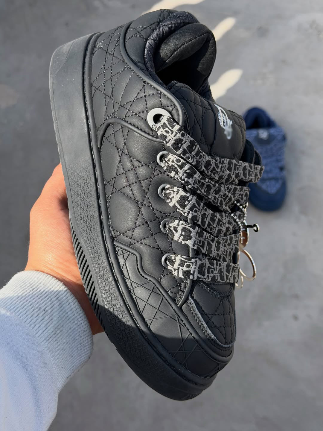 Cloth B9S low trainers Shoes