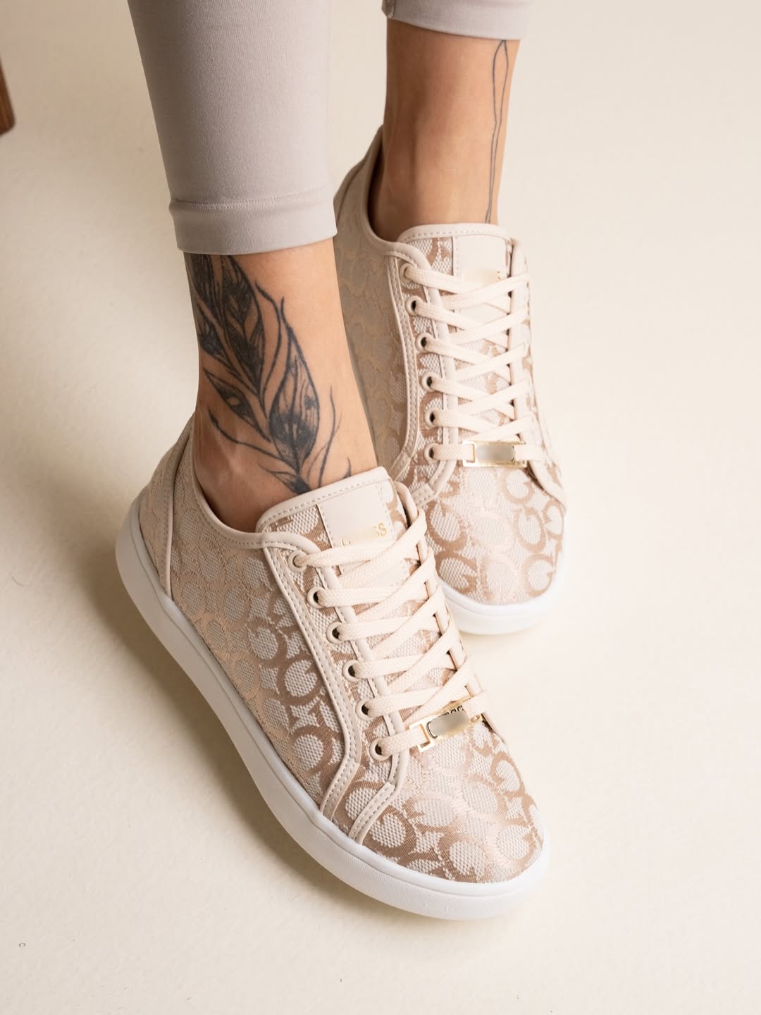 Women Monogram Print Low Top Sneaker