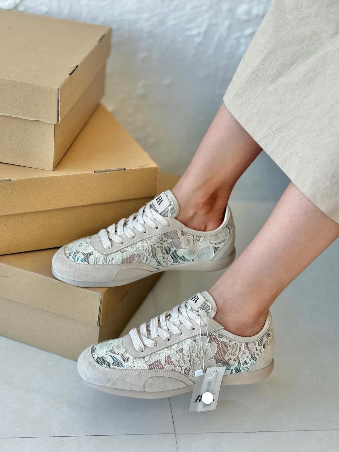 Mesh Cutout Lace Soft Sole Casual Flats