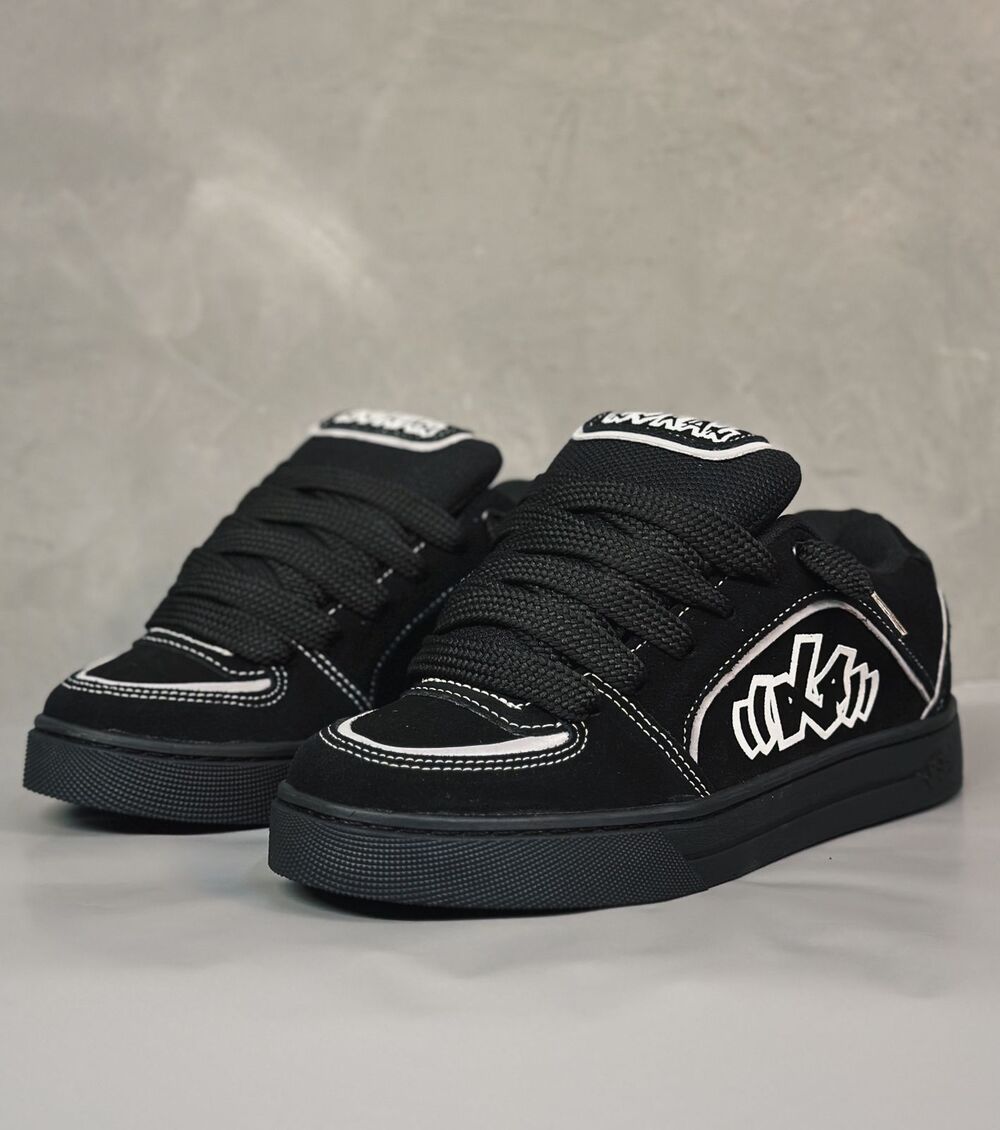 Graffiti Letter Logo Skate Shoes