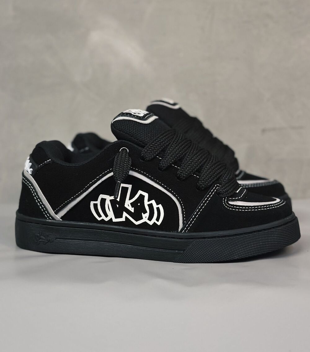 Graffiti Letter Logo Skate Shoes