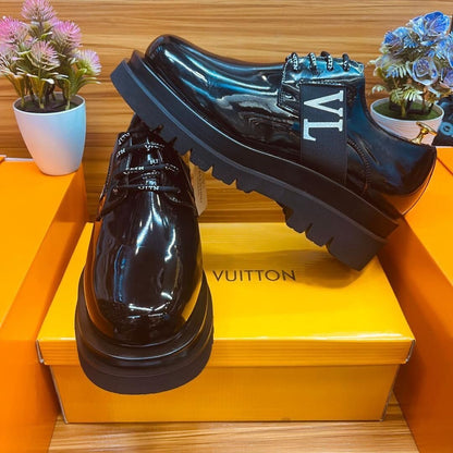 Chunky Patent Leather Logo Lace Shoes