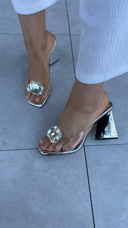 Tress Triangle Heel Stone Slippers