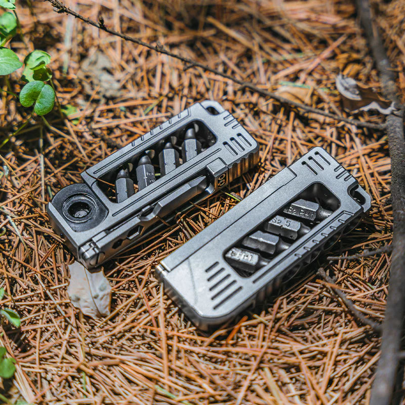 Titan 8-in-1 Pocket Multi Tool