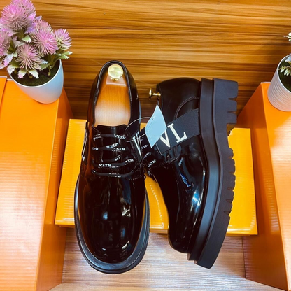 Chunky Patent Leather Logo Lace Shoes