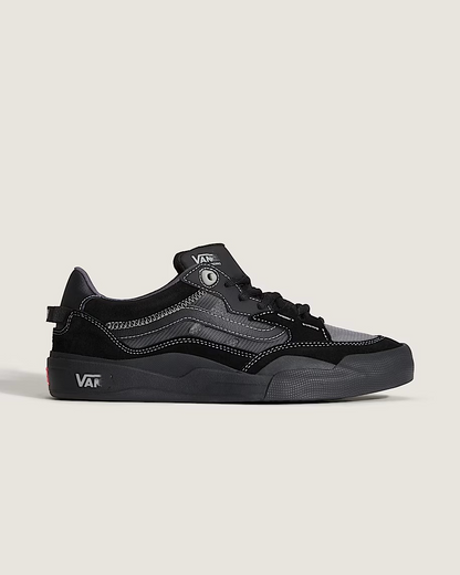 Men’s Low-Top Skate Sneakers with Durable Grip Sole