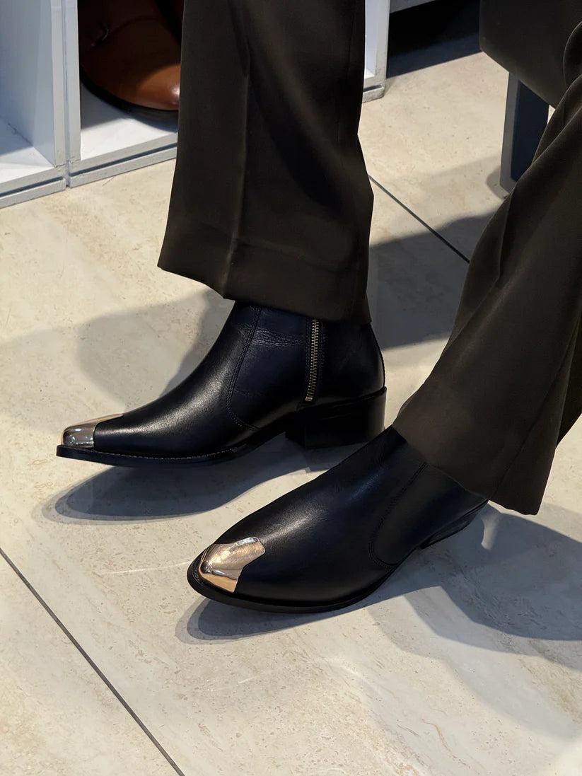 Handmade Pointed Brass Toe Cuban Heel Chelsea