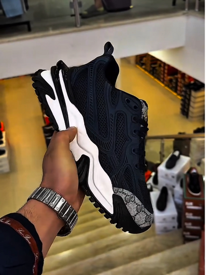Letter Print Cushioned Soft Sole Athletic Sneakers