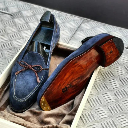 Loafer With Blue Straw Patterned Ribbon
