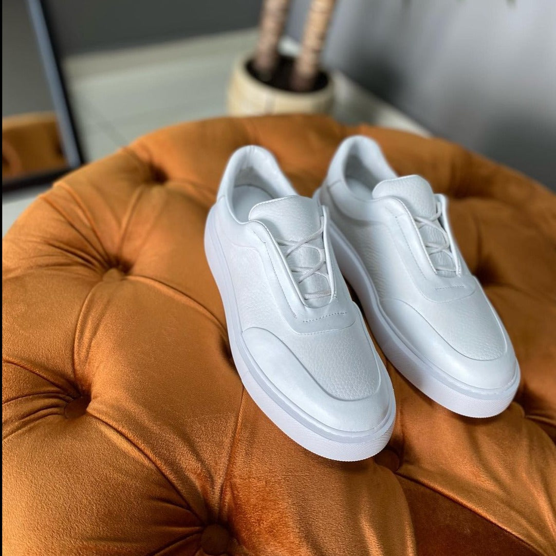 Men's New Leather Versatile Casual Sports Shoes