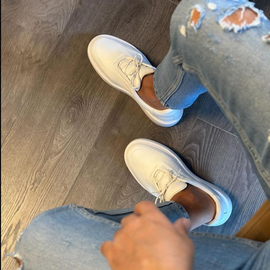 Men's New Leather Versatile Casual Sports Shoes