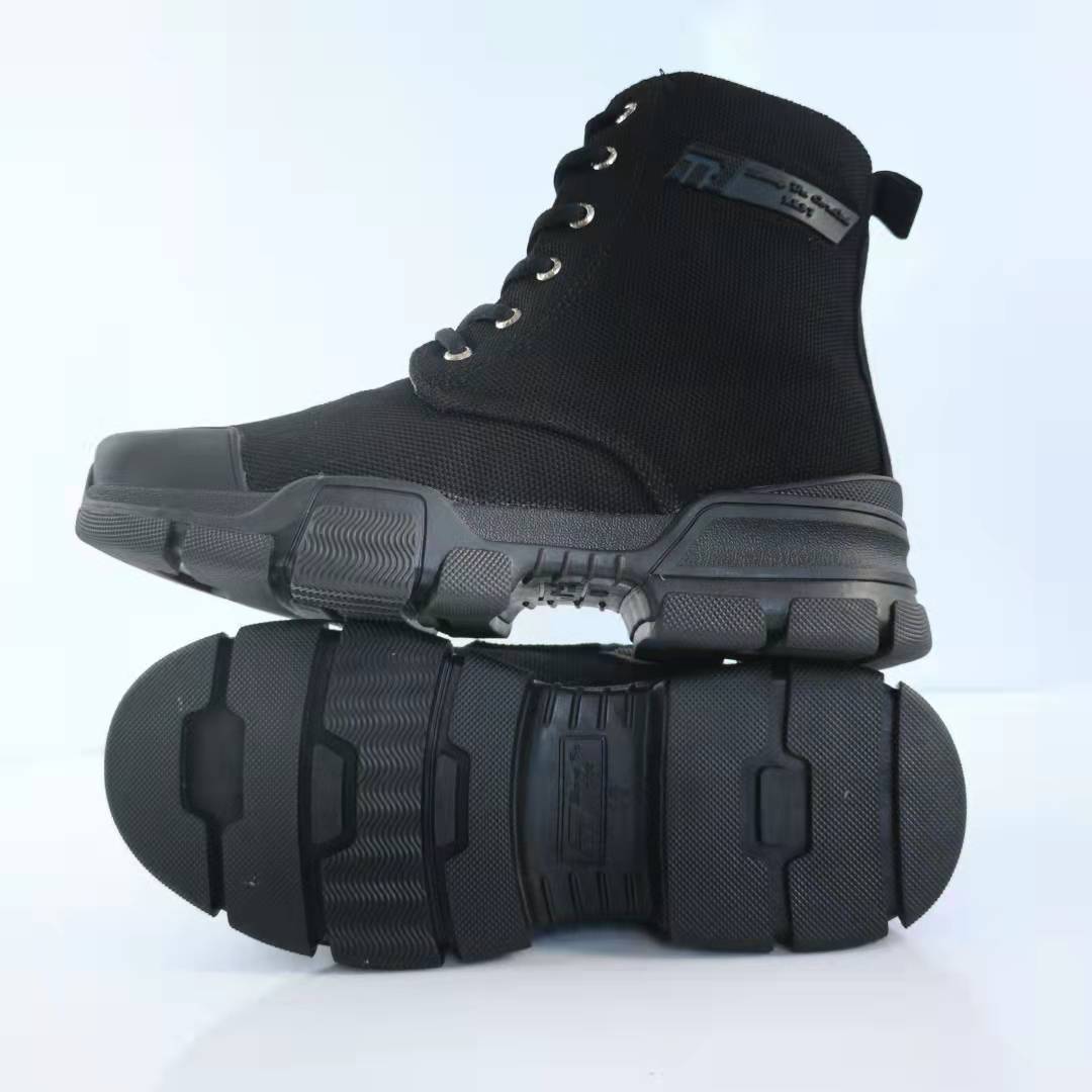 Men's Waterproof And Non-Slip Training Boots