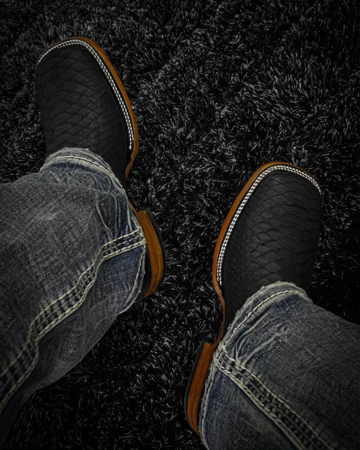 Black Vintage Crocodile Pattern Knight Boots