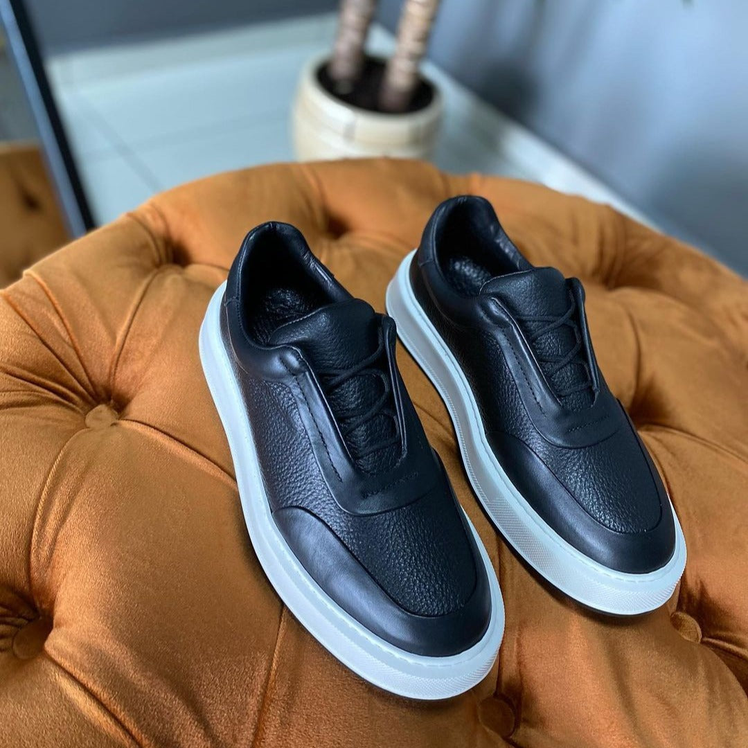 Men's New Leather Versatile Casual Sports Shoes