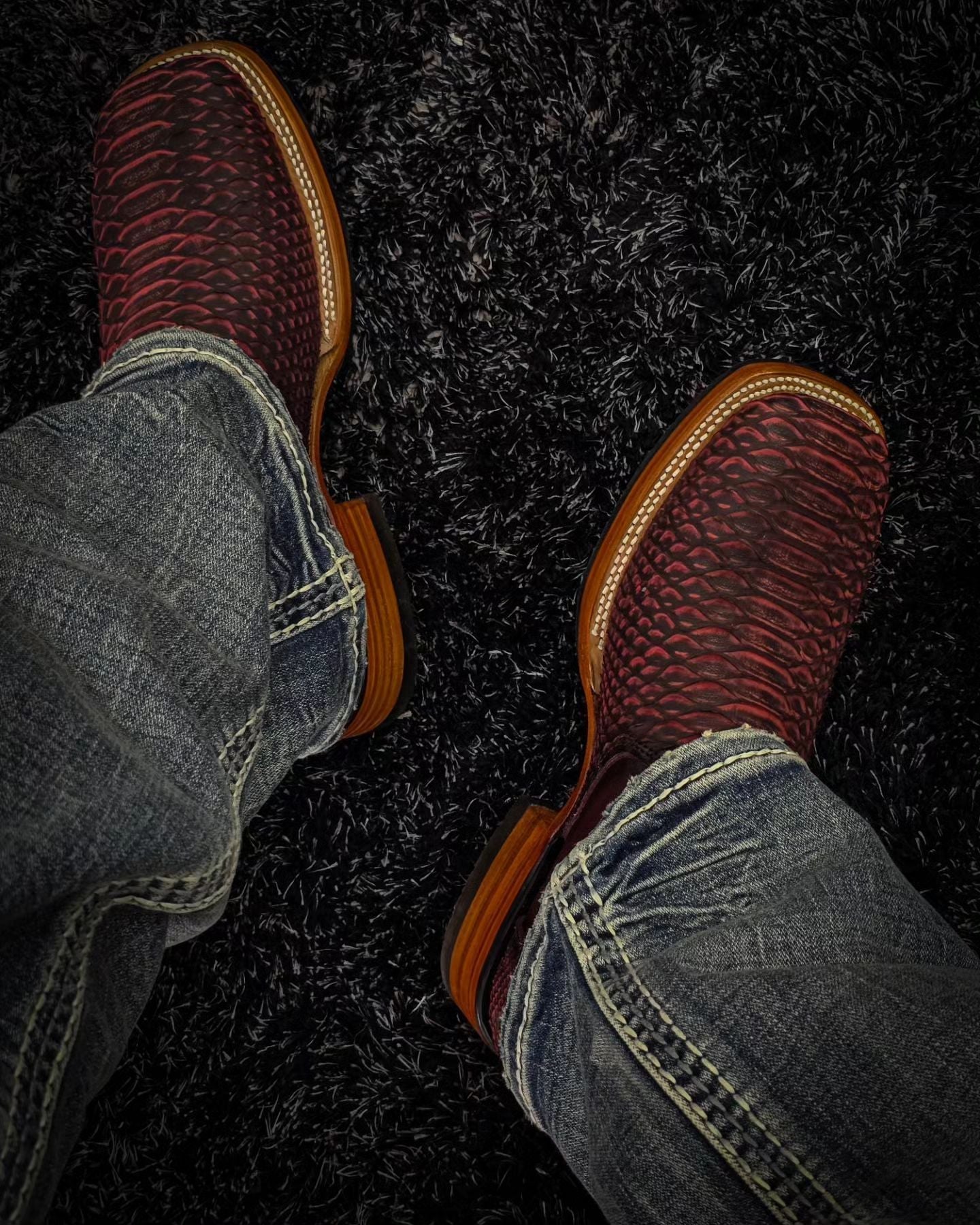 Dark Red Vintage Scale Pattern Slip-On Boots