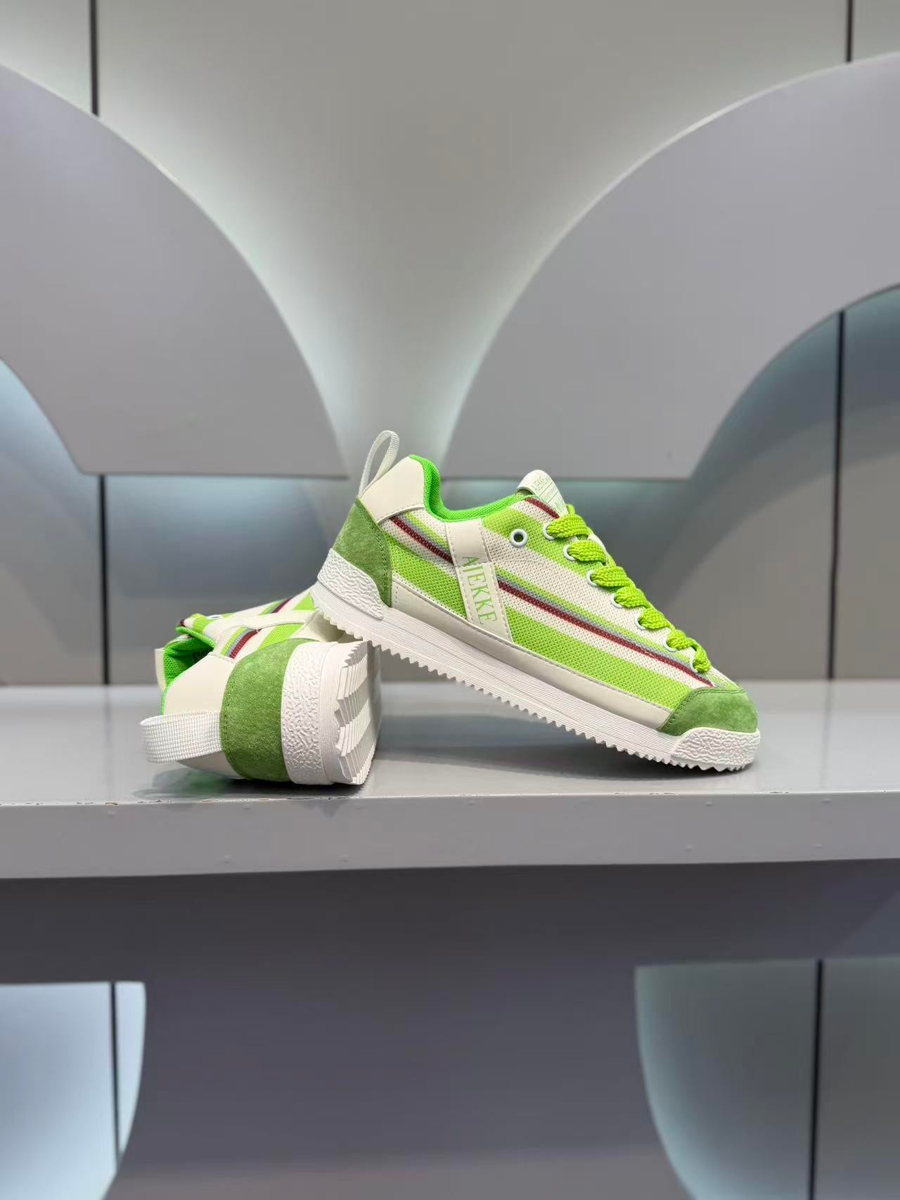 Luxury Colorful Breathable Casual Sneakers