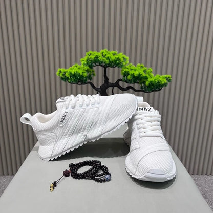 Low-Top Breathable Mesh Chunky Sole Sneakers with Wrapped Outsole