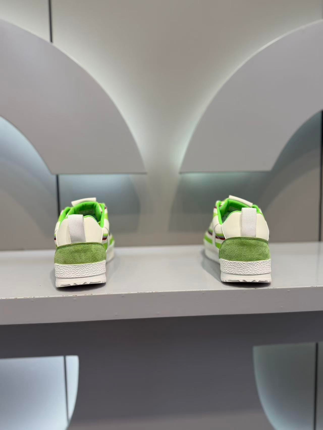 Luxury Colorful Breathable Casual Sneakers