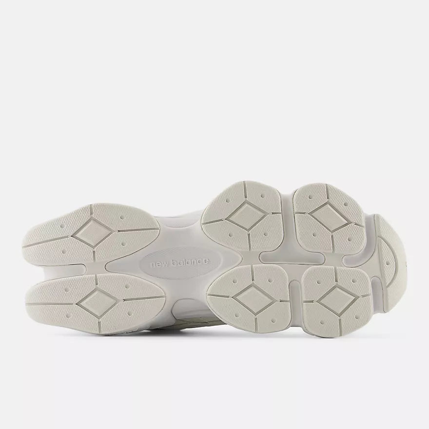 9060 Unisex Chunky Retro Sneakers