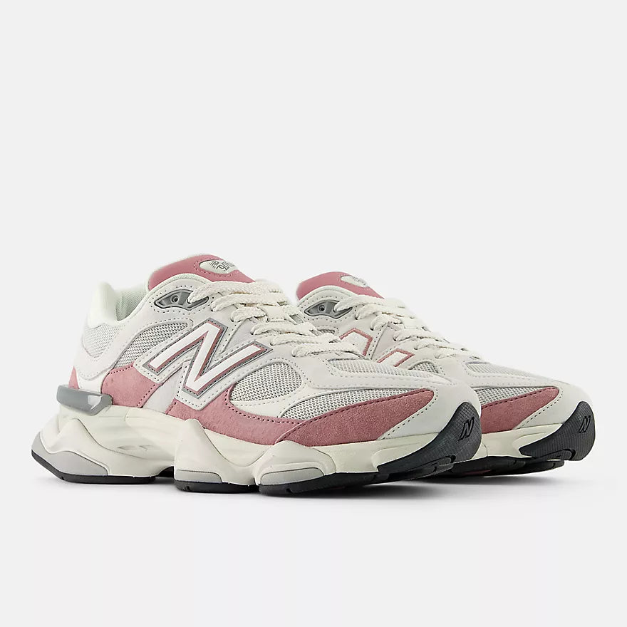 9060 Unisex Chunky Retro Sneakers